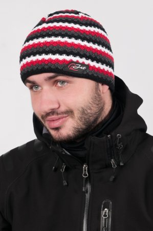 Pánská zimní pletená čepice s šedými pruhy výraznou červenou proužkou